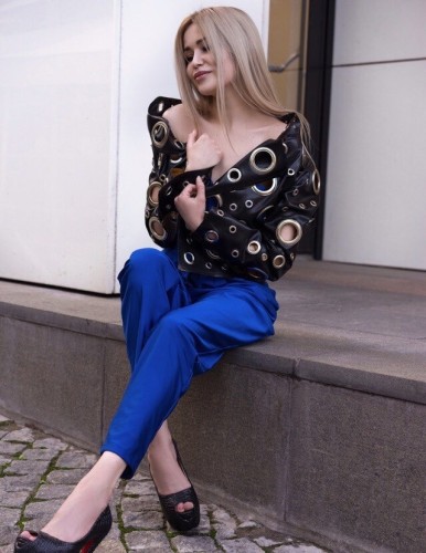 Вика, Г. Прохладный